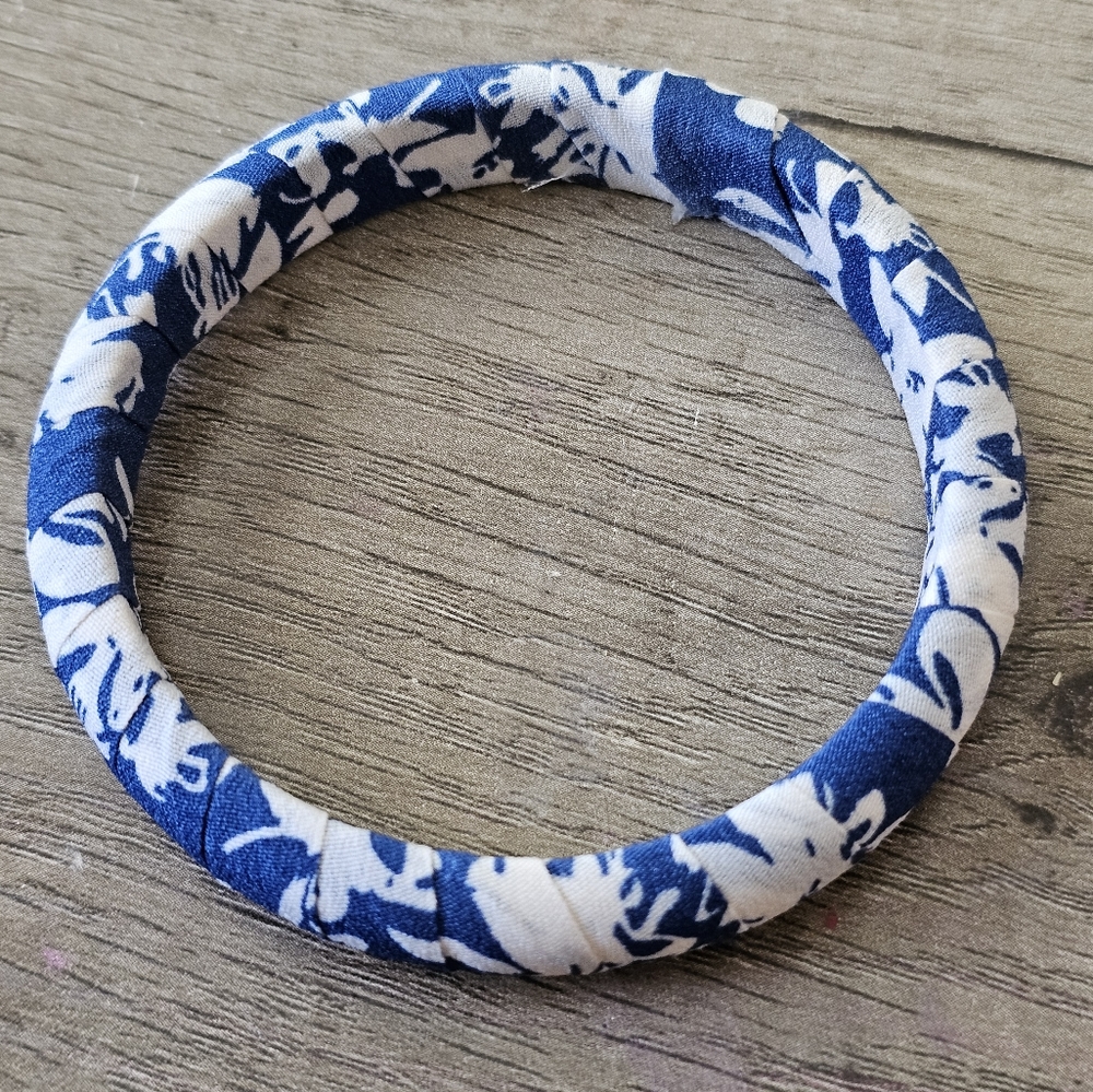 Fabric bangle